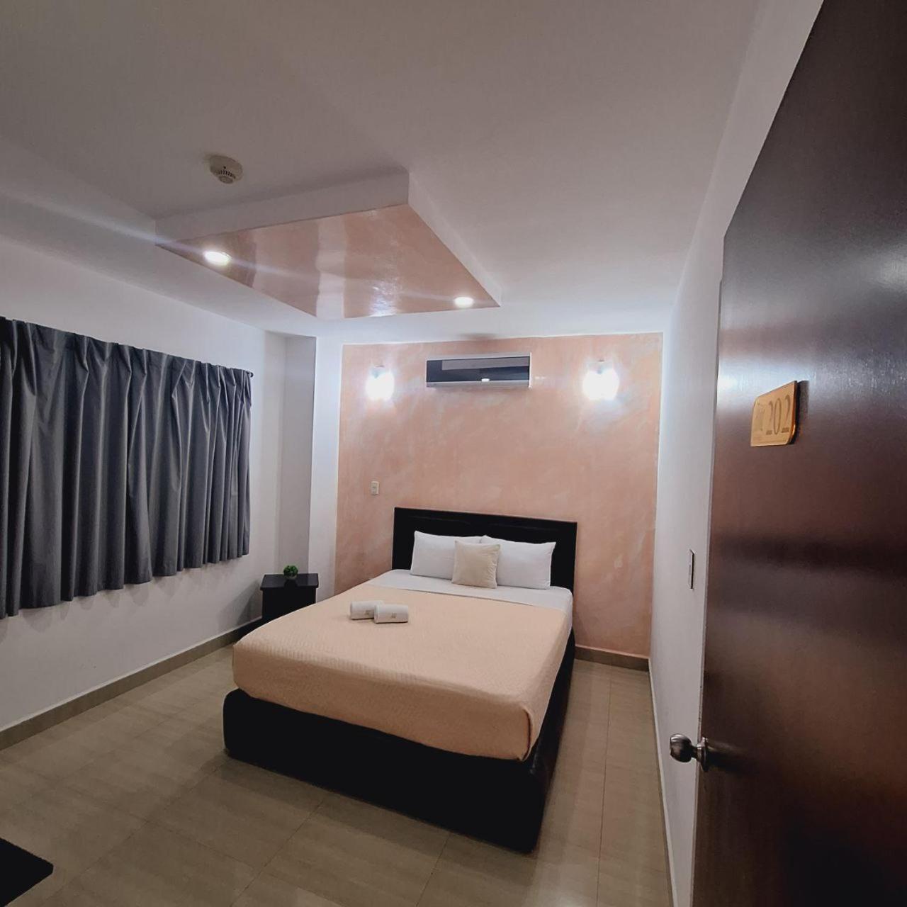 Hotel Milla Suites Merida Екстер'єр фото