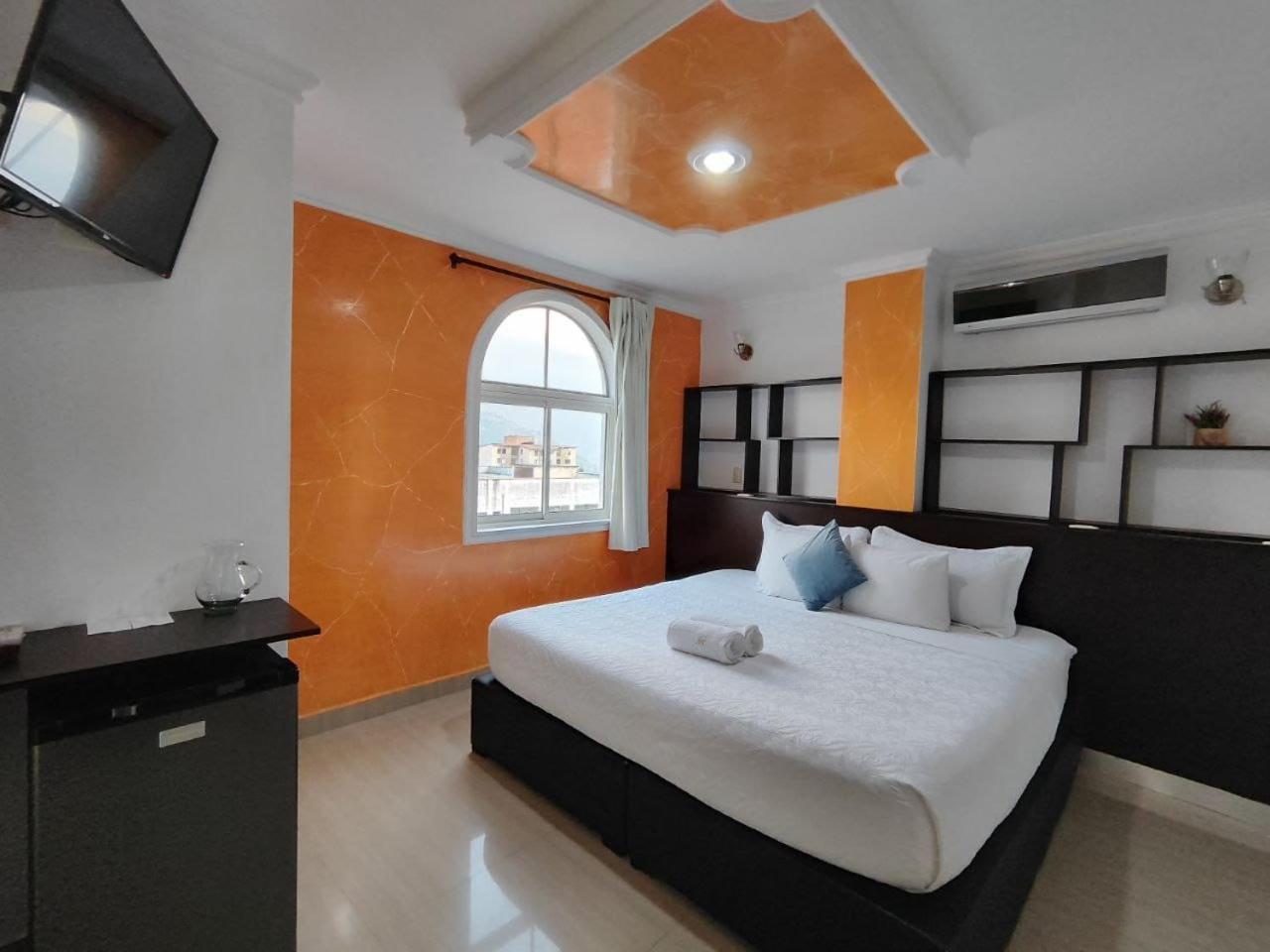 Hotel Milla Suites Merida Екстер'єр фото